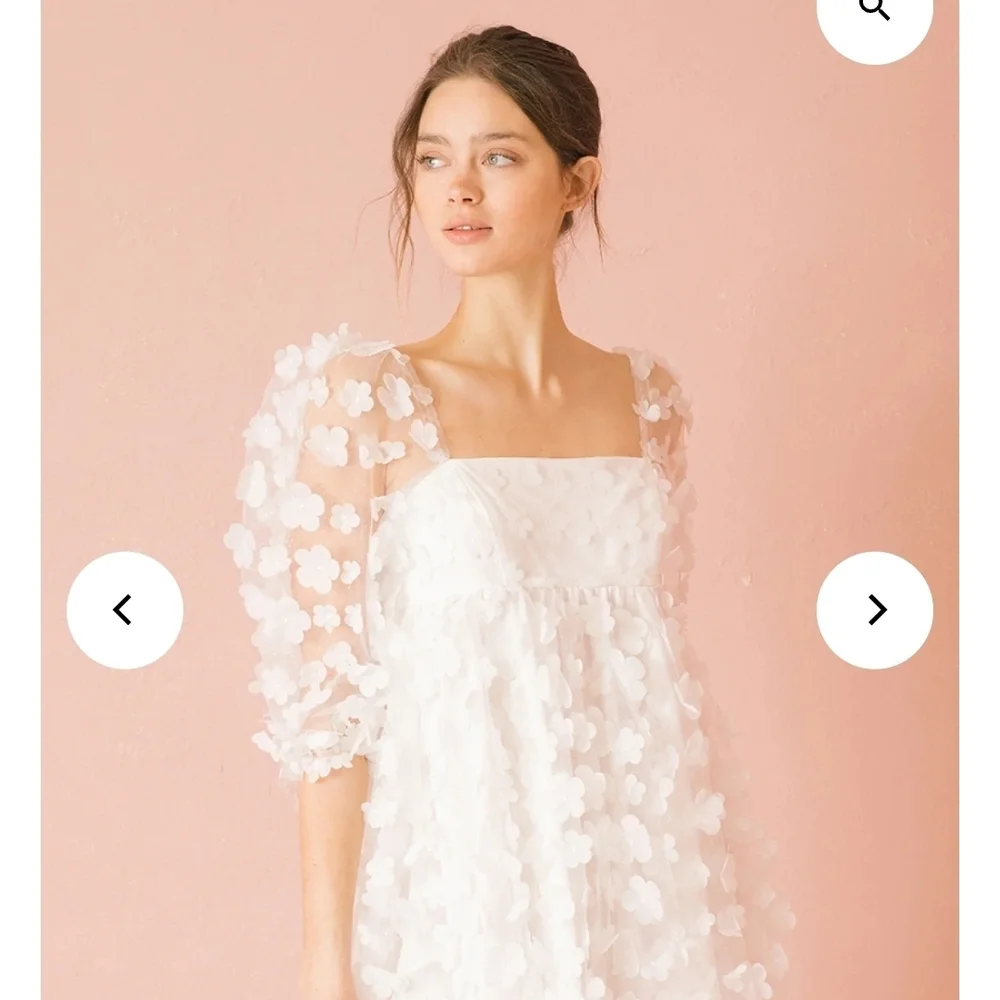 Elegant 3D White Floral With Pearls Mini Dress - Picture 6 of 9